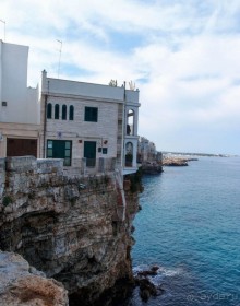 Полиньяно . Одной открытки для