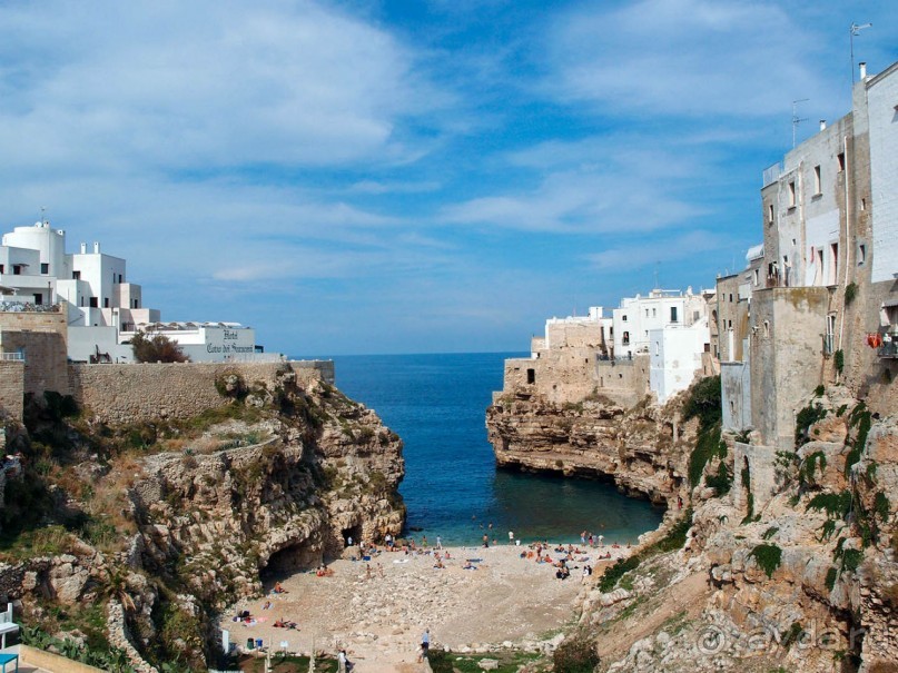 Полиньяно . Одной открытки для