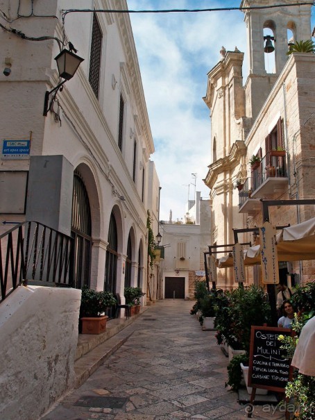 Полиньяно . Одной открытки для