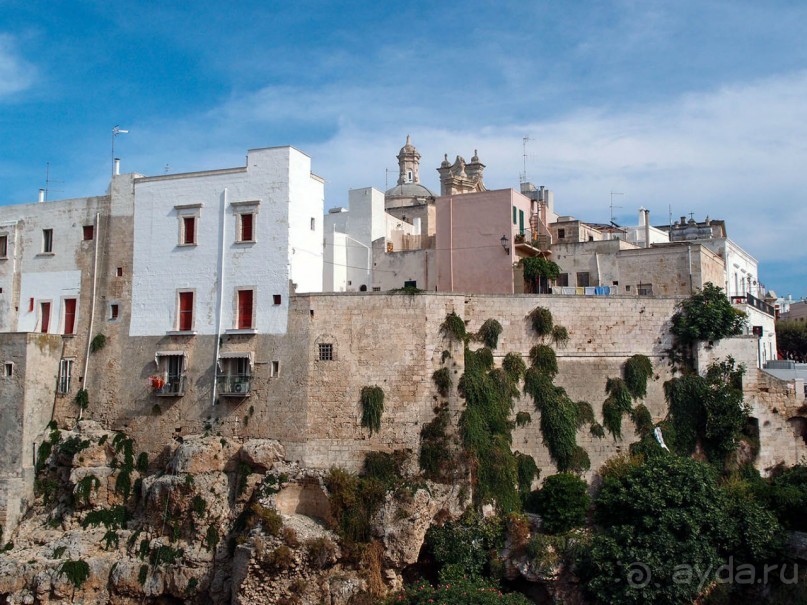 Полиньяно . Одной открытки для