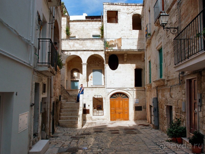 Полиньяно . Одной открытки для