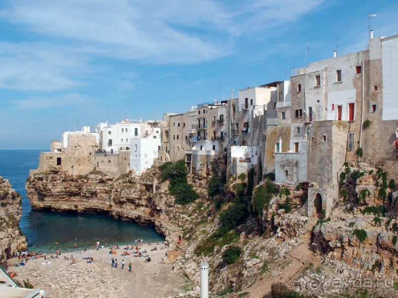 Полиньяно . Одной открытки для