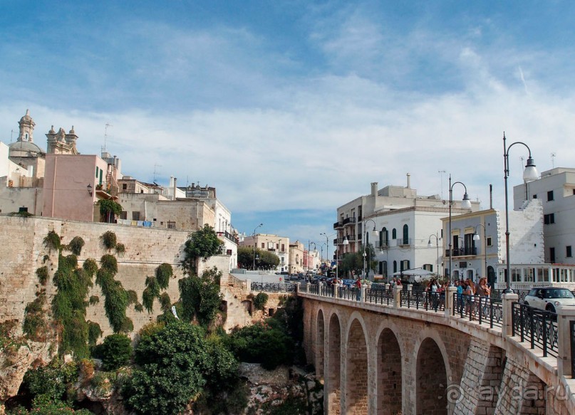 Полиньяно . Одной открытки для