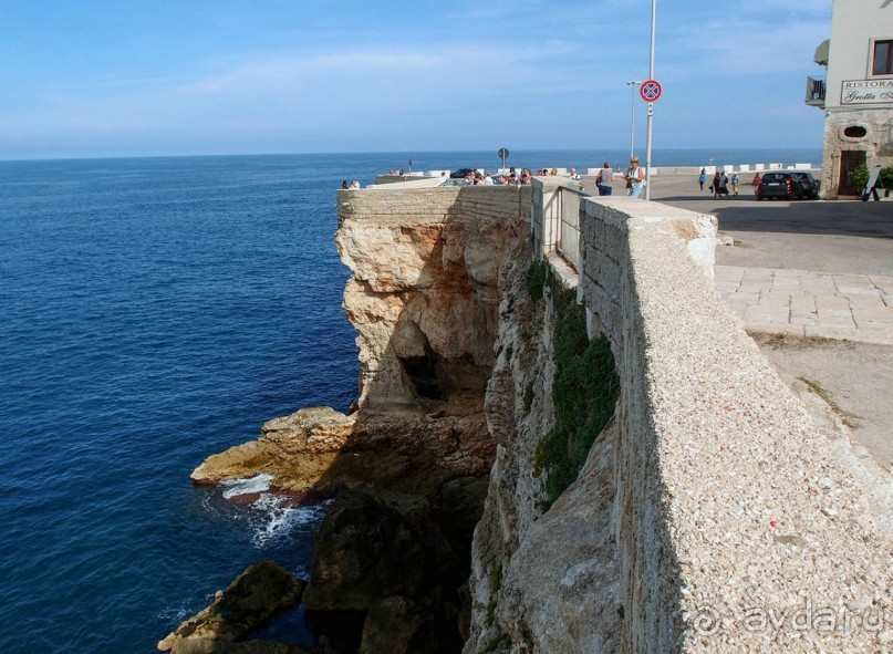 Полиньяно . Одной открытки для