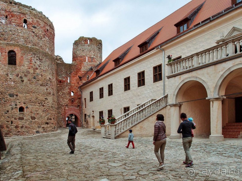 Древний форт над слиянием рек