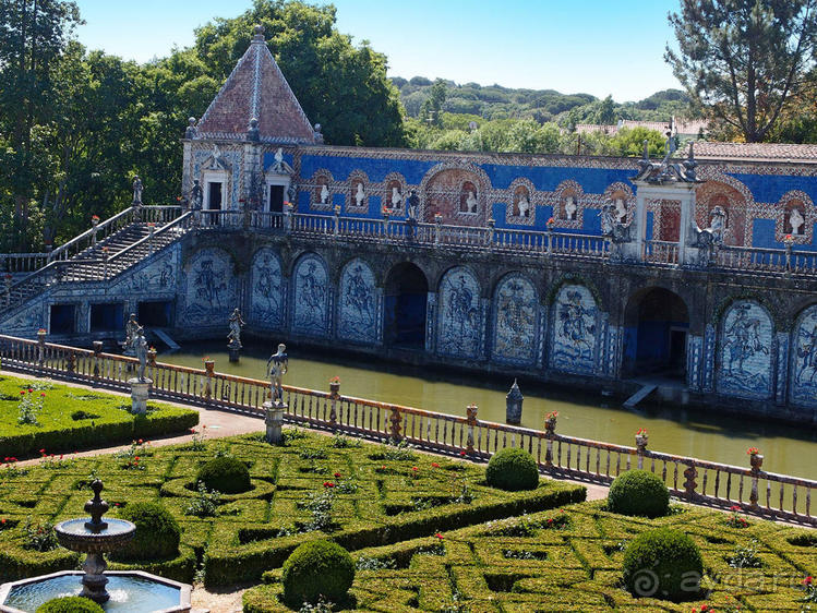 Дворец Маркиза — типичный и необычный