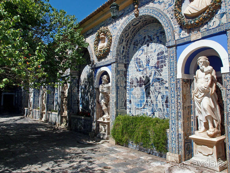 Дворец Маркиза — типичный и необычный