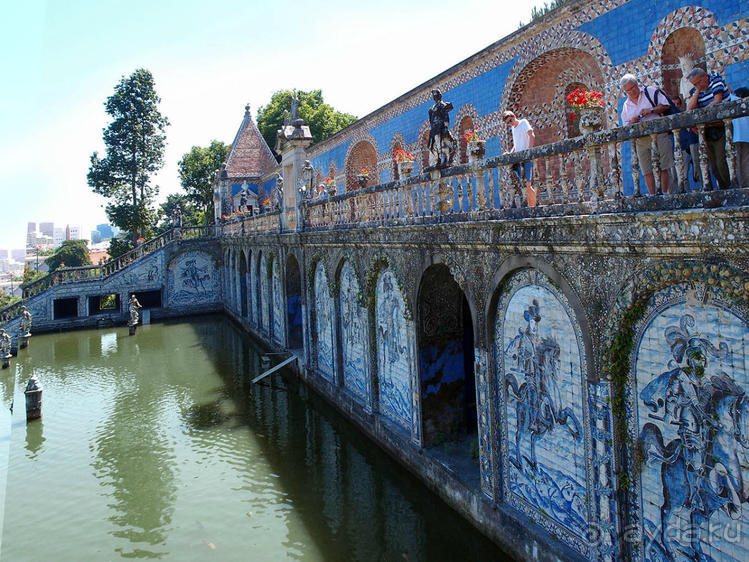 Дворец Маркиза — типичный и необычный