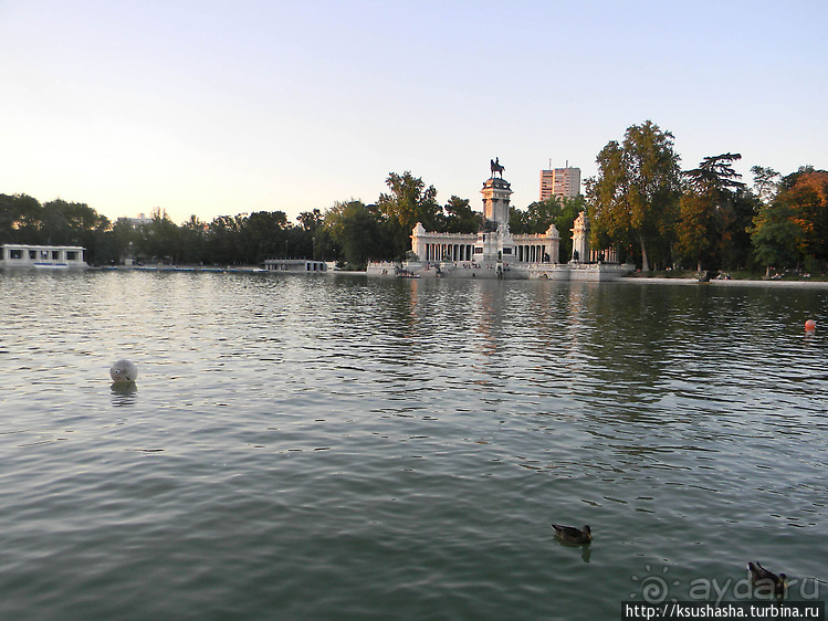 Парк Ретиро — А все бегут, бегут, бегут