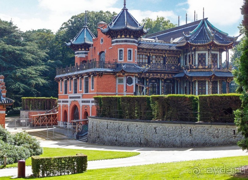 Прогулка в парке Лакен