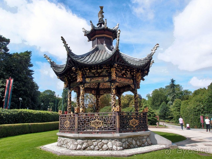 Прогулка в парке Лакен