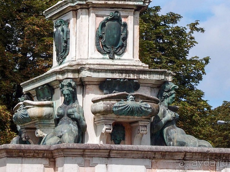 Прогулка в парке Лакен