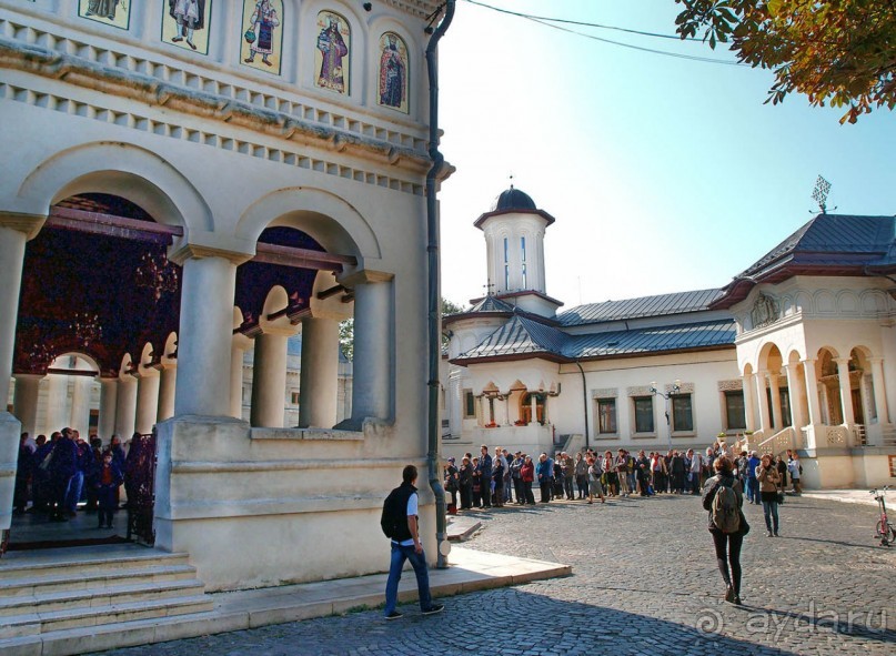 Утро в Бухаресте. Патриарший холм