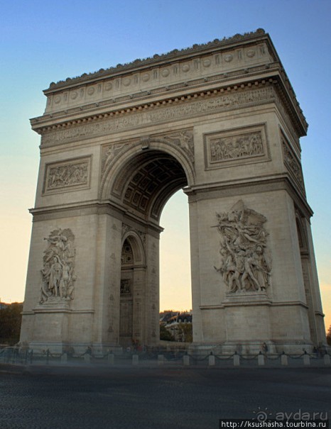 Альбом отзыва "Непередаваемая атмосфера Парижа"