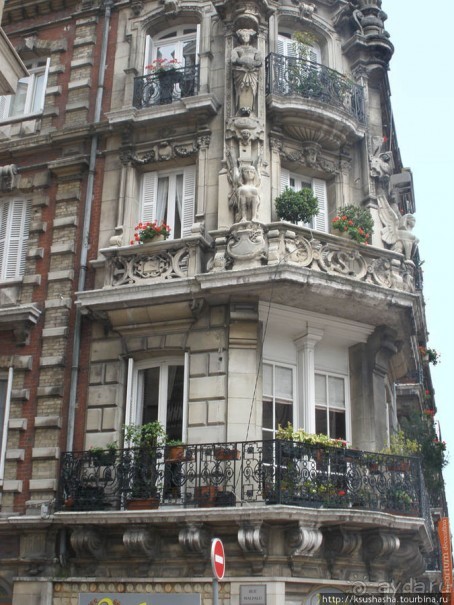 Альбом отзыва "Непередаваемая атмосфера Парижа"