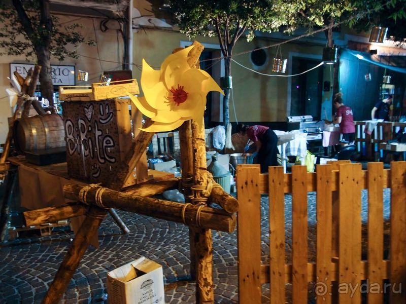 Хлеб, любовь и тарантелла Хлеб, любовь и тарантелла