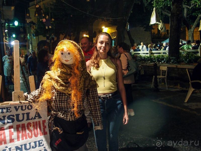 Хлеб, любовь и тарантелла Хлеб, любовь и тарантелла