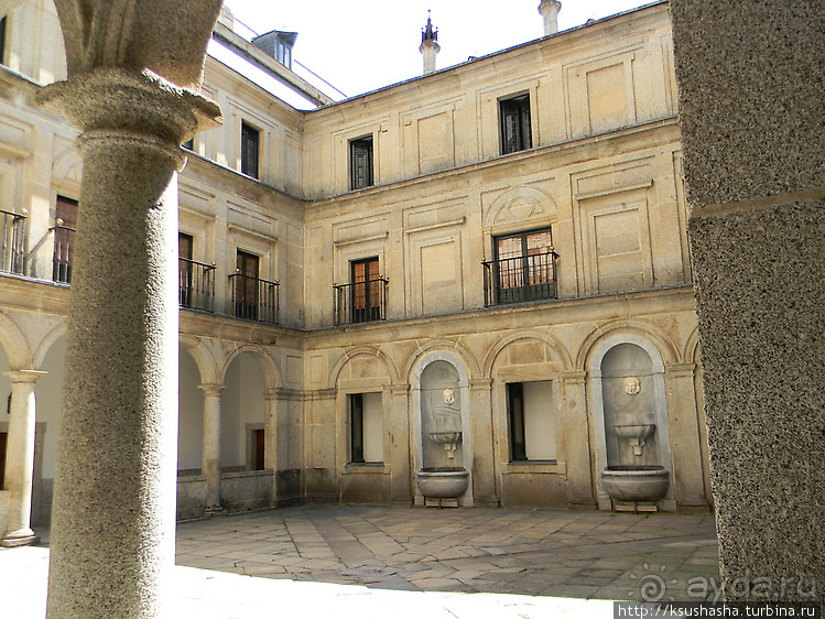 Ошеломительный, гигантский и роскошный Эскориал