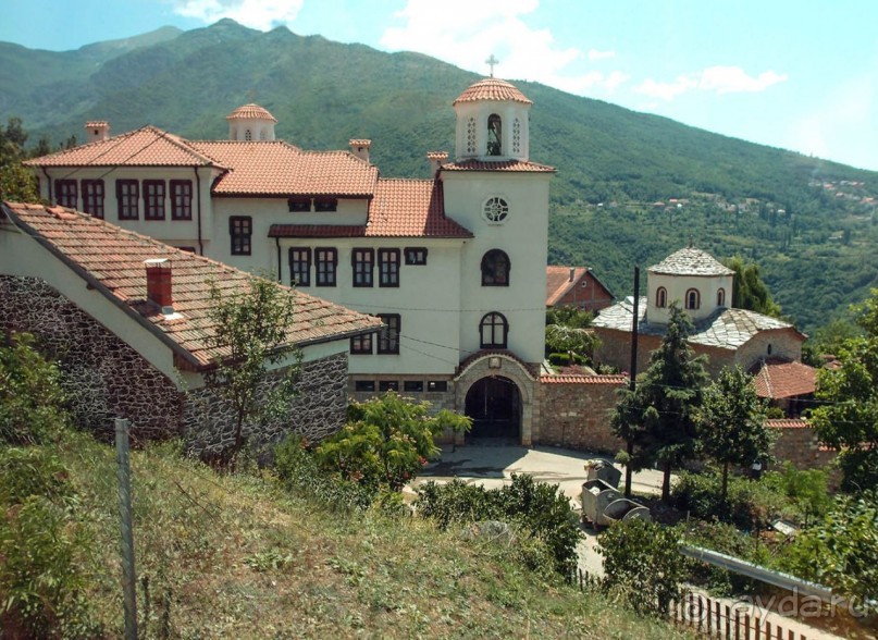 Природа и монастыри Национального парка Маврово