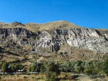 Пещерный город «в разрезе». Вардзиа