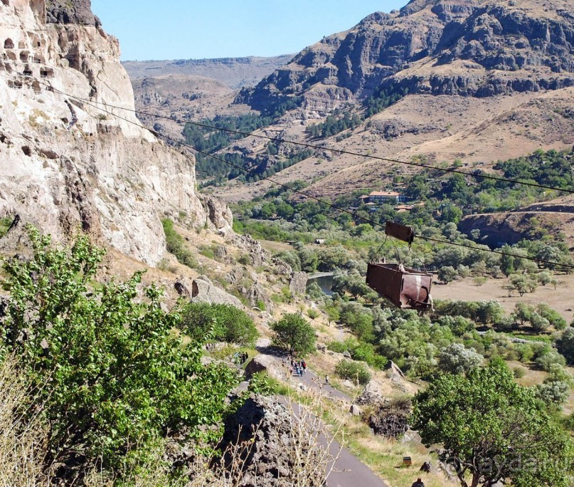 Пещерный город «в разрезе». Вардзиа