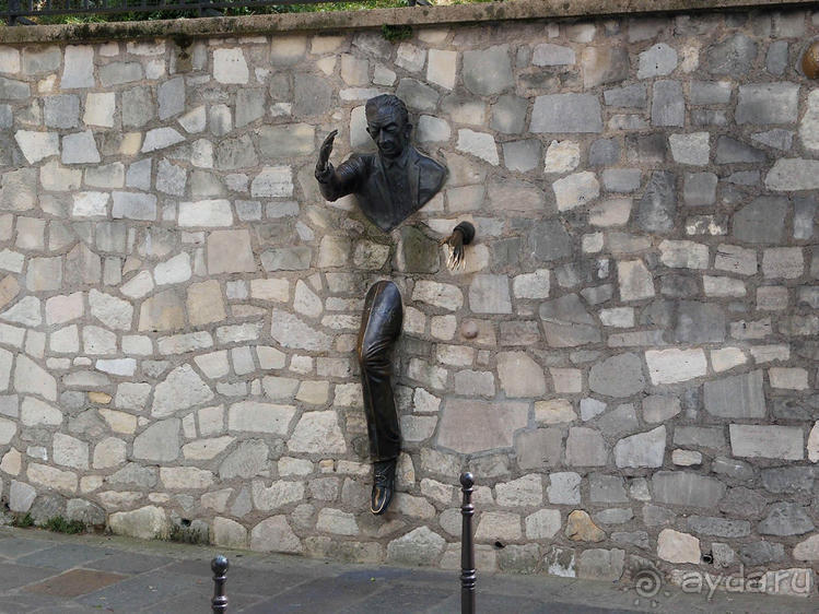 Альбом отзыва "Монмартр с третьей попытки"