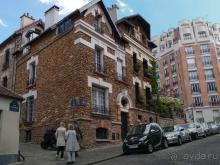 Альбом отзыва "Монмартр с третьей попытки"