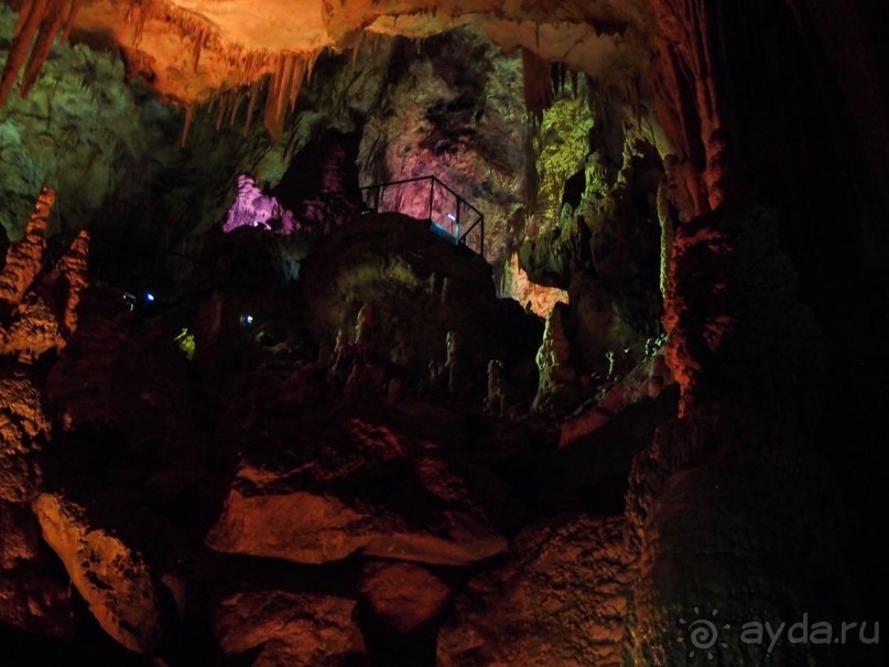 Пещера Прометея