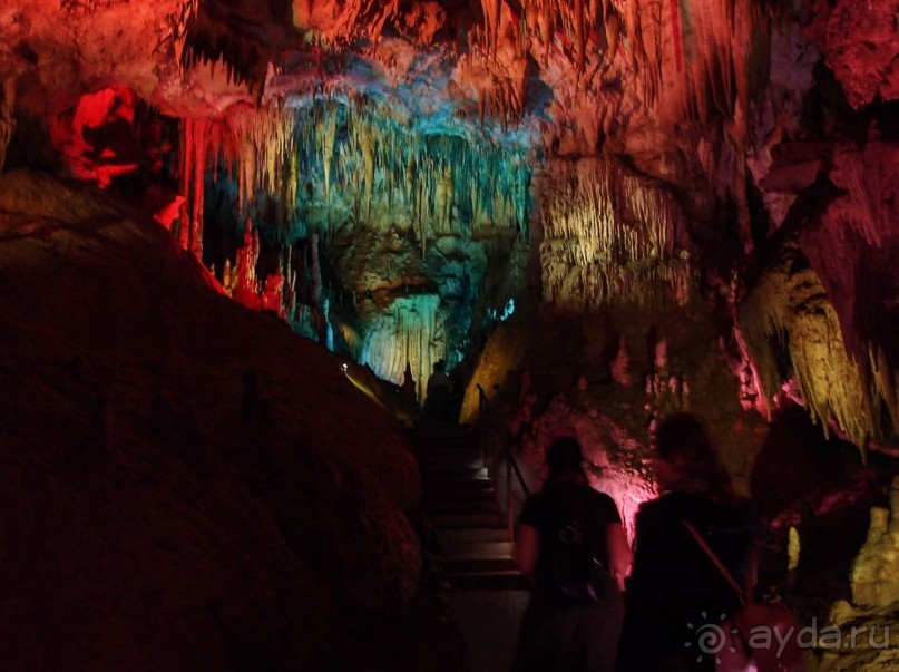 Пещера Прометея