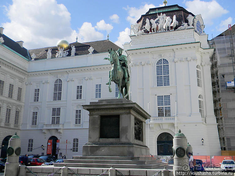 Площадь Йозефа II — реформатора