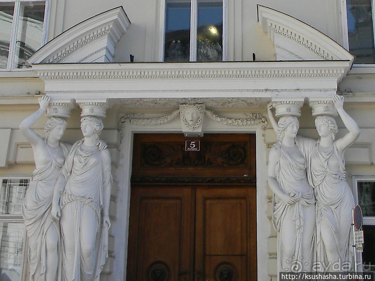 Площадь Йозефа II — реформатора