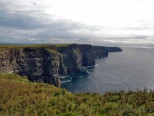 Твои столпы — крутых отрогов склоны