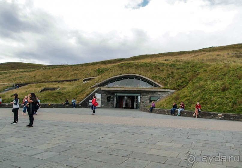 Твои столпы — крутых отрогов склоны