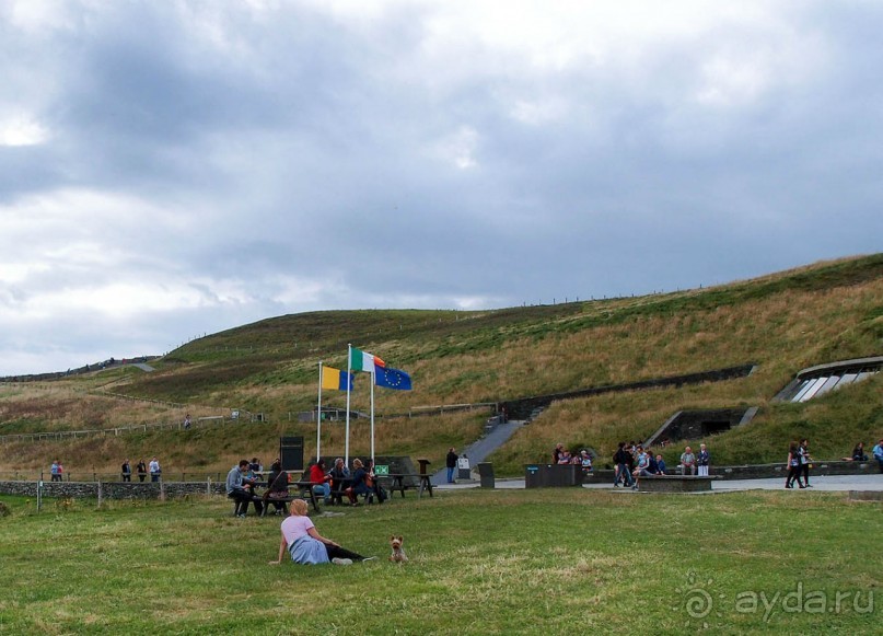 Твои столпы — крутых отрогов склоны