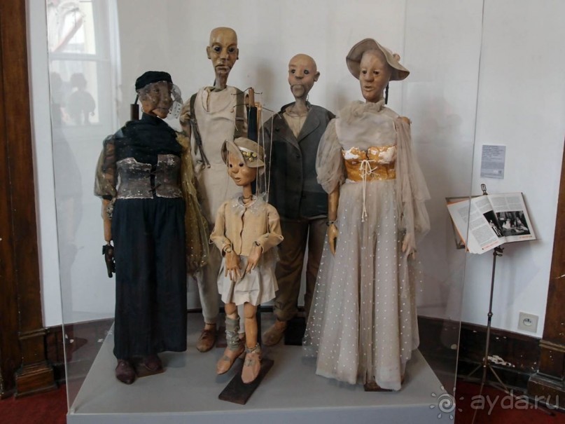 В балаган вас приглашаю