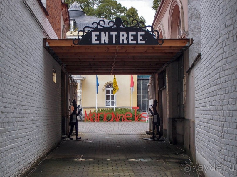 В балаган вас приглашаю