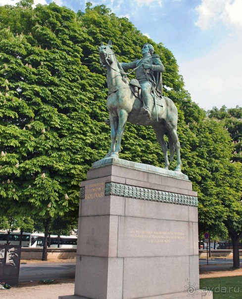 Парижская Пасха и Кот в сапогах