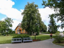 В Турайде озёр голубые прозоры...