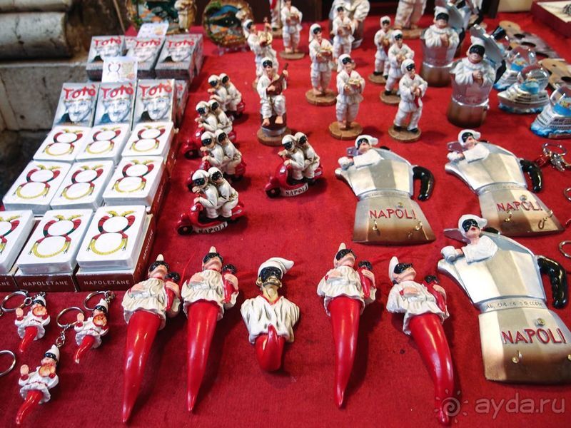 Корничелло неаполитено Корничелло неаполитено