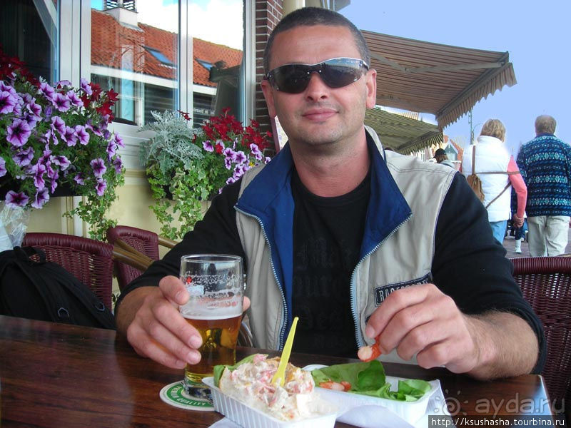 Живописный рыбацкий городок Волендам