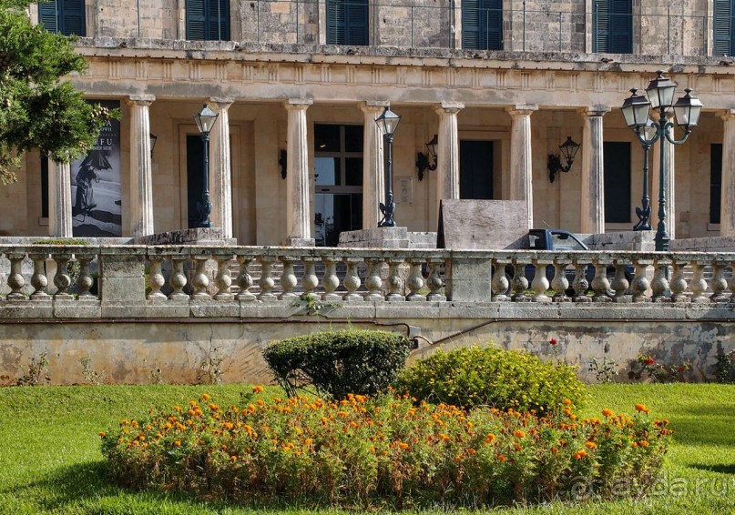 Палеа Анактора. Дворец, музей и место саммита