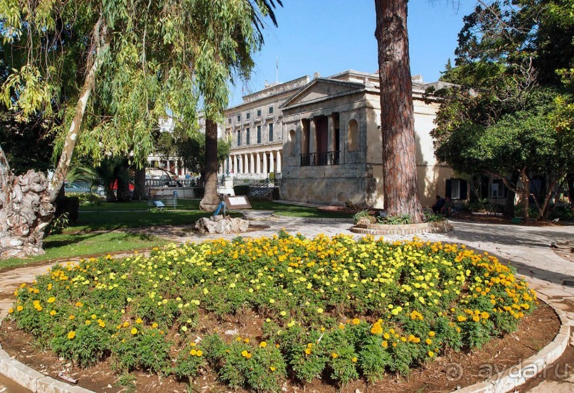 Палеа Анактора. Дворец, музей и место саммита