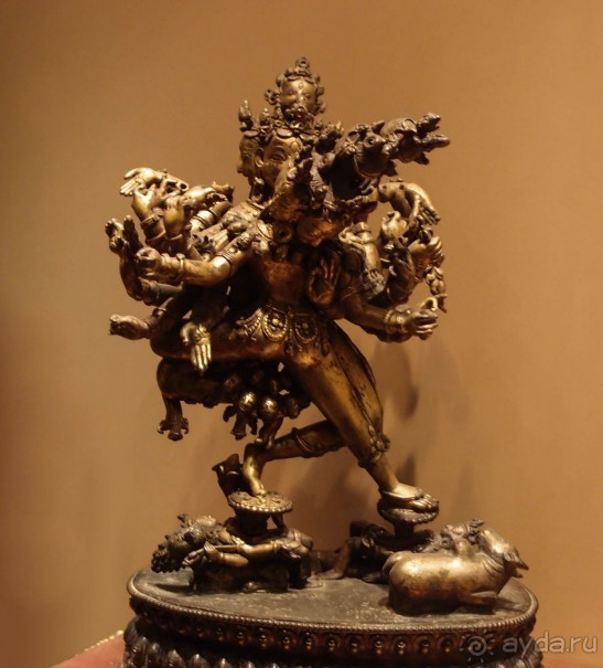 Палеа Анактора. Дворец, музей и место саммита