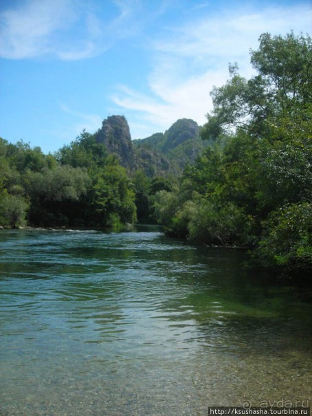 Лодочки на реке Цетина