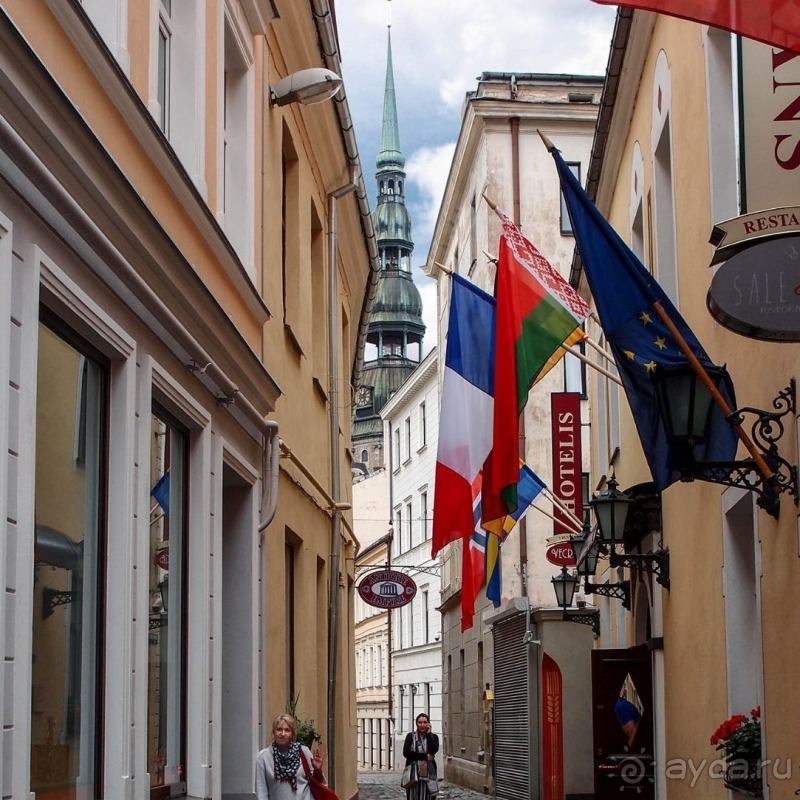 Открой порталы в вымысел, в кино и в историю