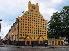 Открой порталы в вымысел, в кино и в историю