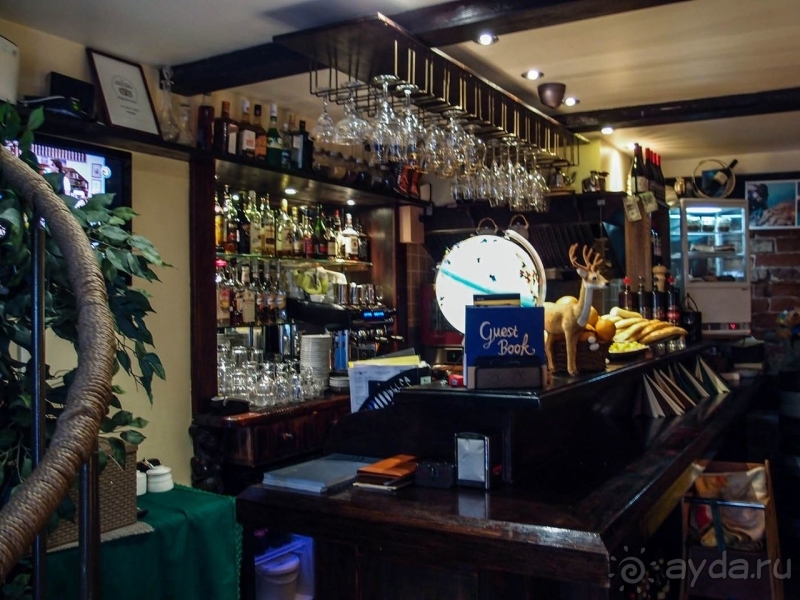 Открой порталы в вымысел, в кино и в историю