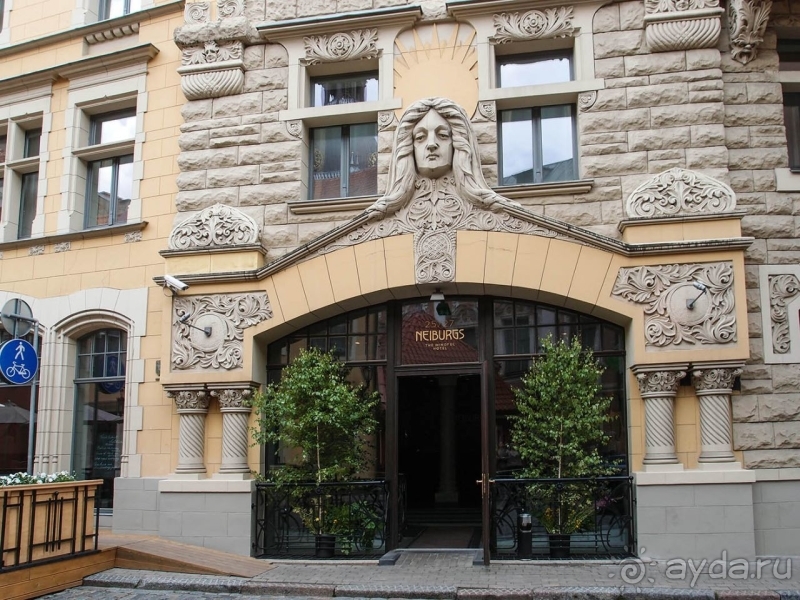 Открой порталы в вымысел, в кино и в историю