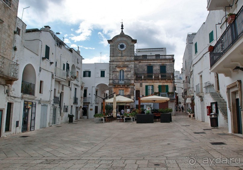 фото Остуни