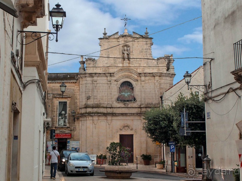 фото Остуни